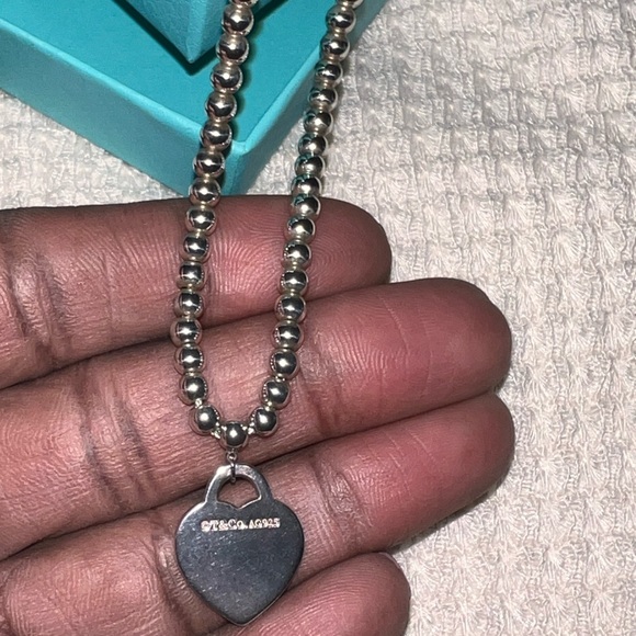 Return to Tiffany Bead Necklace - Picture 7 of 9